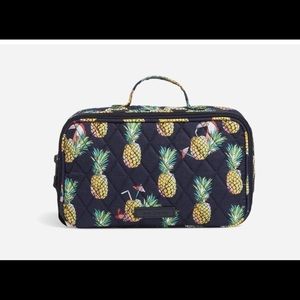 Vera Bradley NWT, NIB blush and brush makeup case